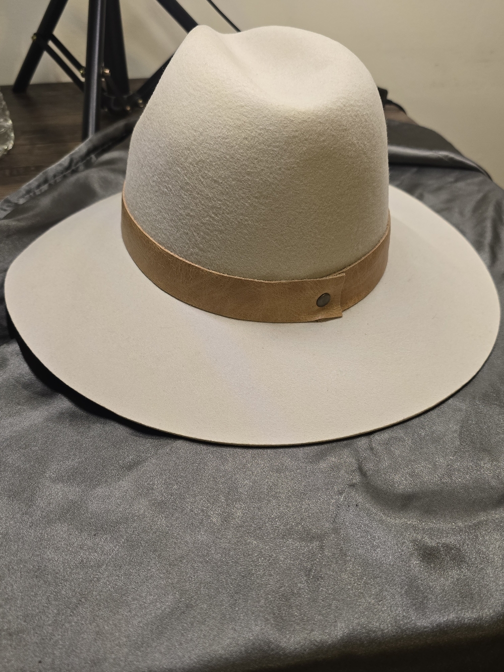 Dallas Fedora Cream - Dust - Picture 2 of 5